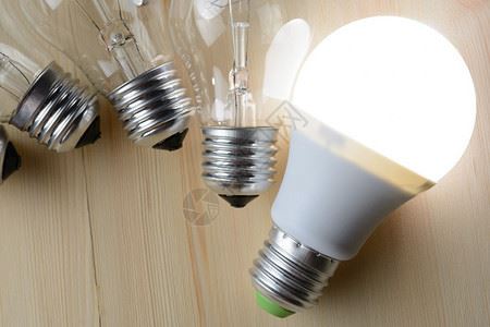 LED lampi