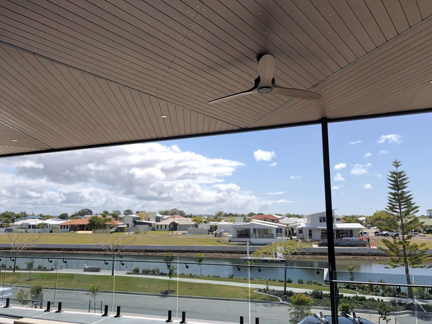 WPC Market Status- 广州圆航-第 3 组-张丽霞